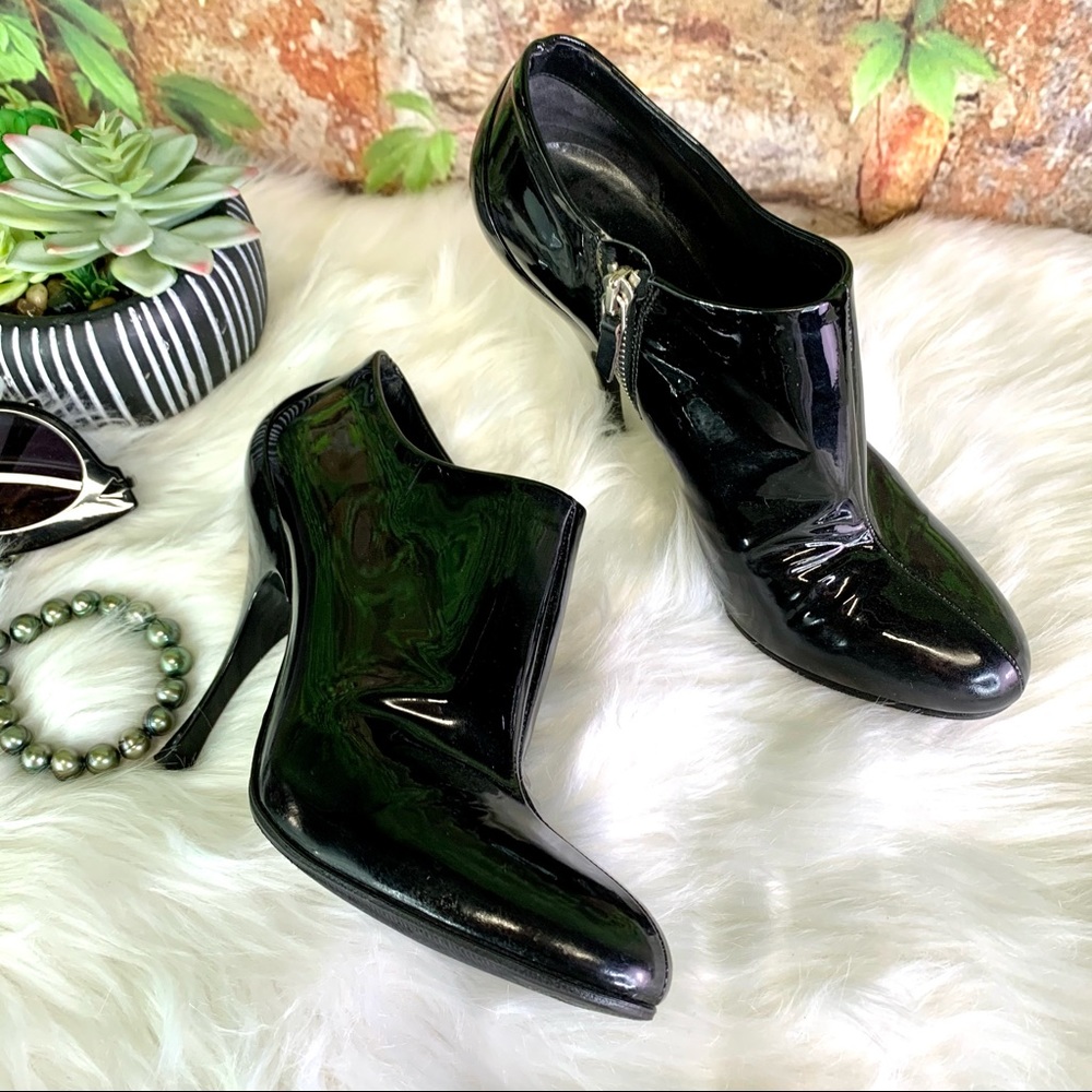 MIU MIU Minimalist Quiet Luxury Italian Patent Leather Ankle Boots, 37.5/7.5 - Picture 3 of 16